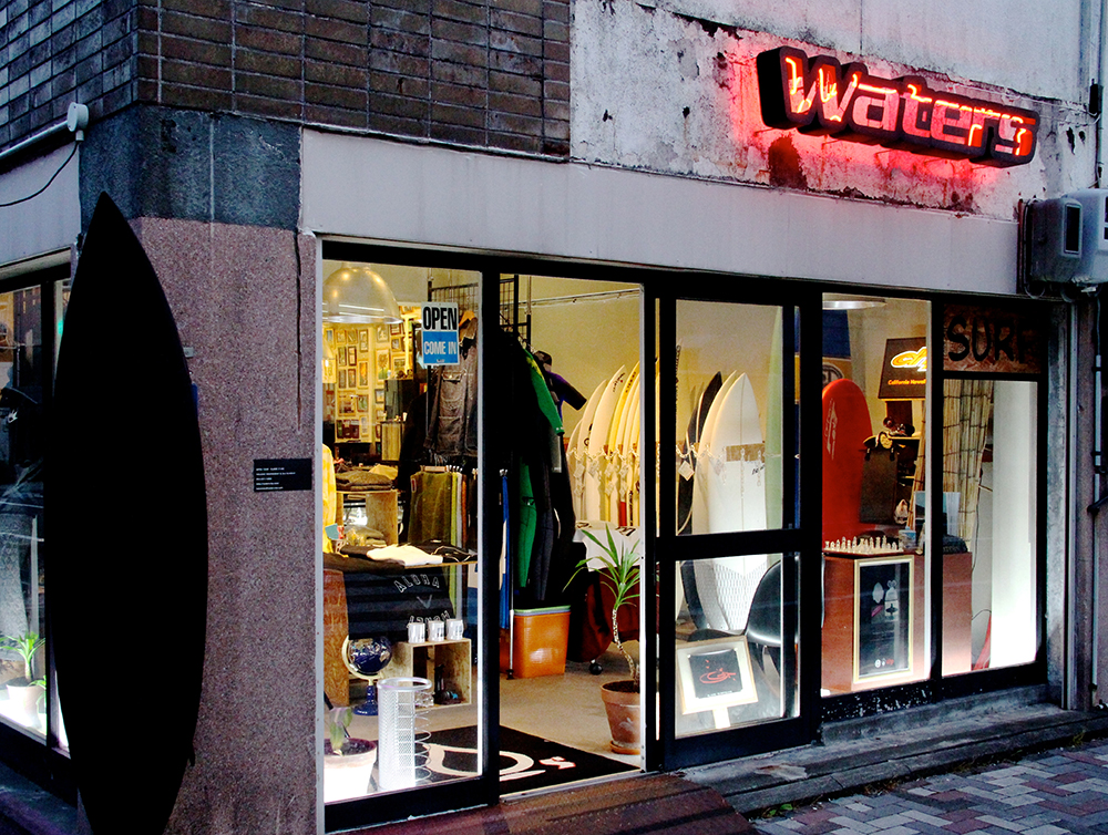 WATERS boutique of surfing